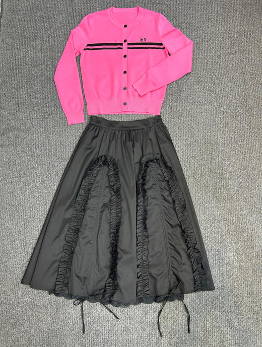 售罄漆黑色半裙HJ1B12 商品图1