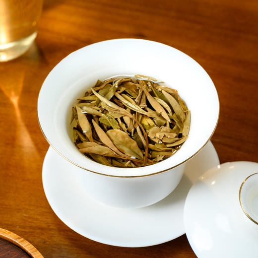 福鼎白茶2018年磻溪核心产区特级白牡丹300克/饼+礼盒+品鉴 商品图4