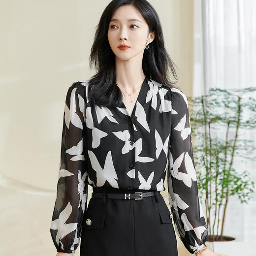 剩S/XL 米思阳【桑蚕丝蝴蝶印花衬衫】2026春季新款时尚优雅气质宽松衬衣0412 商品图1