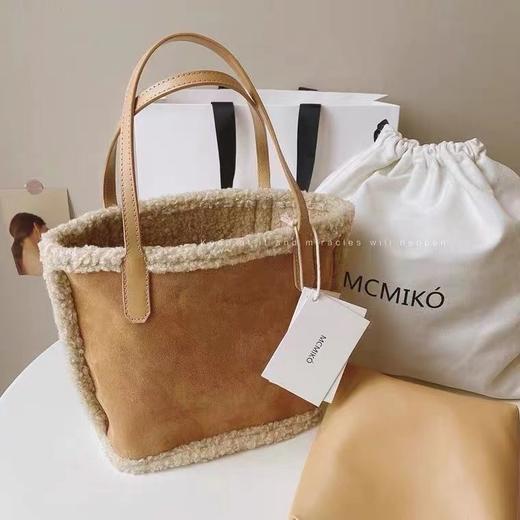 【简约时尚！超能装！送内胆小包包！】新款羊羔毛毛绒包包！大容量放心装！简约时尚大气！多功能包包！-XBXH2402 商品图0