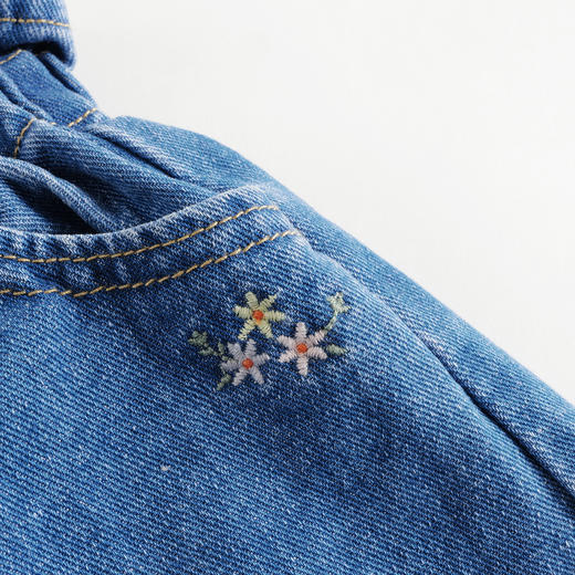 【马克珍妮 芦芙】女童纯棉小花刺绣花边腰牛仔裤240136 商品图3