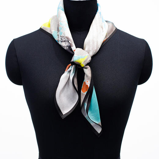 TANGY Collection天意精品2024春季新款联名款敦煌系列莨绸香云纱包边方巾L241413 商品图2