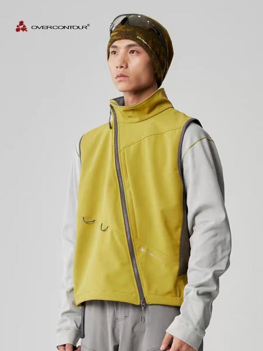 等线穿梭/23030310001/Pinecone松果 软壳马甲 商品图0