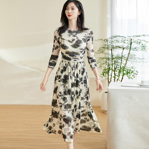 米思阳【气质印花裙】2026春季新款时尚高级感减龄显瘦连衣裙0865 商品图1