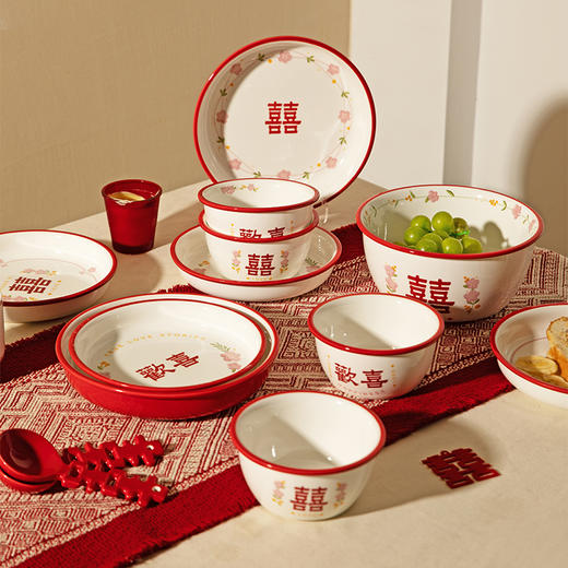 摩登主妇原创欢喜新婚礼物送新人中式红色碗盘筷结婚餐具套装礼盒 商品图3