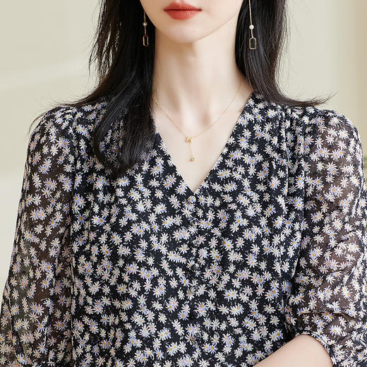 剩S/L 米思阳2025春季新款时尚减龄碎花衬衫宽松舒适微透泡泡袖上衣0373 商品图4