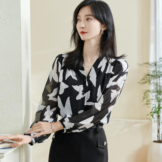 剩S/XL 米思阳【桑蚕丝蝴蝶印花衬衫】2026春季新款时尚优雅气质宽松衬衣0412 商品图3