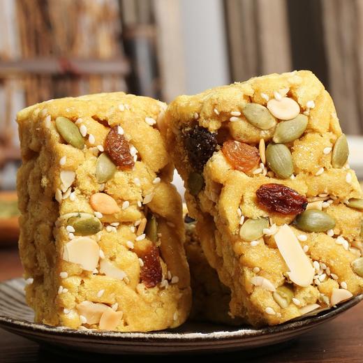 【金品福苦荞坚果沙琪玛 年货礼盒1250克】中老年人 节日送礼 糖人零食 商品图1