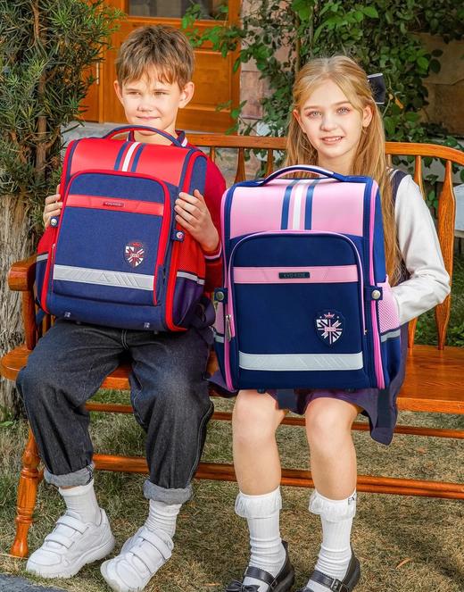 春季开学季~4款可选【KVG英伦风减负护脊书包系列】专注学生书包20年，SGS欧盟环保认证，呵护儿童脊椎～有效缓解装书包带来的重量和压力。超减负、‎超能装！ 商品图2