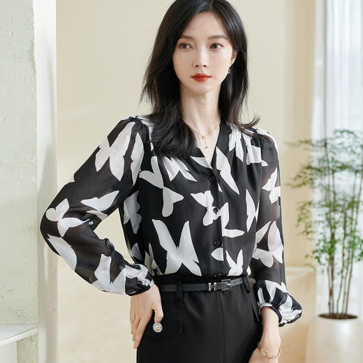 剩S/XL 米思阳【桑蚕丝蝴蝶印花衬衫】2026春季新款时尚优雅气质宽松衬衣0412 商品图2