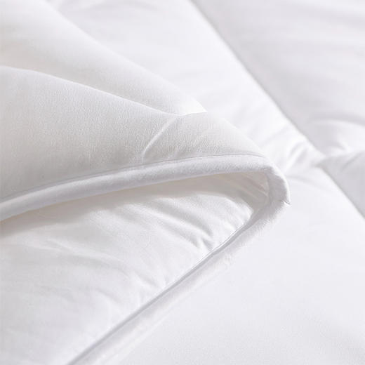 【梦洁】暖心家纺套餐 （梦洁心意满满七孔被1300g、梦洁臻柔享梦对枕） 商品图3