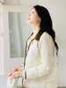 【百图lulu定制】【爆款返场392元】【高知羽绒服】betu百图女装撞色翻领气质轻薄短款羽绒服外套 商品缩略图3