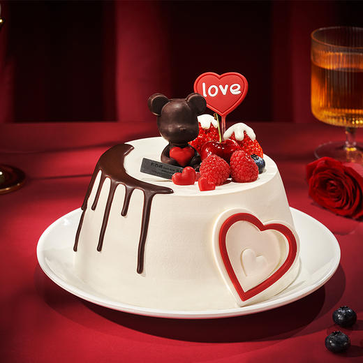 【38女神节】红心抱抱女神节蛋糕 商品图0