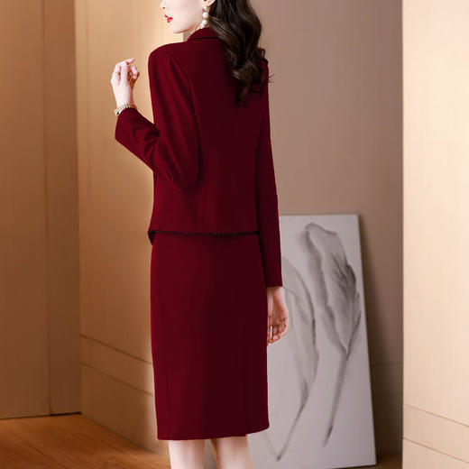 AHM-新款气质女神范高级感时尚西装领包臀裙职业工作服两件套 商品图3
