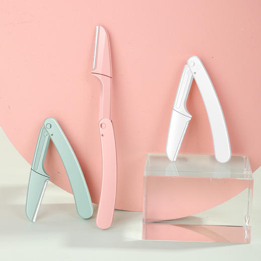 【捡漏修眉利器3件套/.9.9包邮！】水宝莲安全型折叠修眉刀，轻巧便携，刮眉刀片防刮伤神器。男女士通用，美容院同款，打造完美眉型！ 商品图2