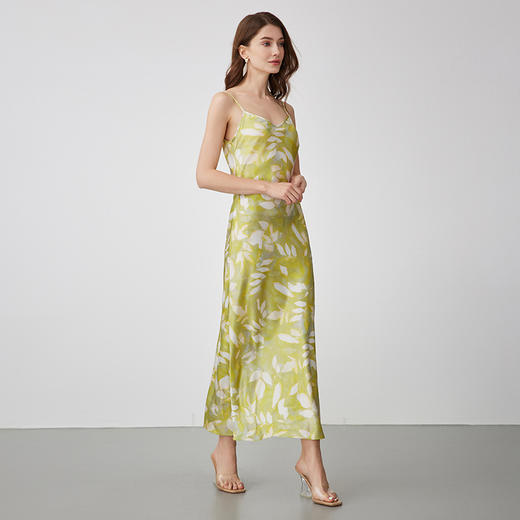 EITIE爱特爱春季新款时尚显瘦高腰舒适印花连衣裙7307038 商品图3