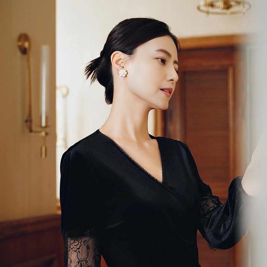 【复古小香风山茶花珐琅耳钉】【珐琅工艺+铜厚镀真黄金+S925银针】【送精致首饰收纳盒】浪漫优雅高级感耳钉H241270758 商品图1