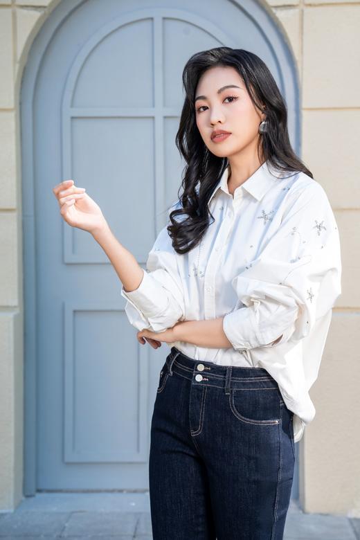 奇威2024春季新款显腿纤细百搭九分牛仔裤0AF0204859 商品图0