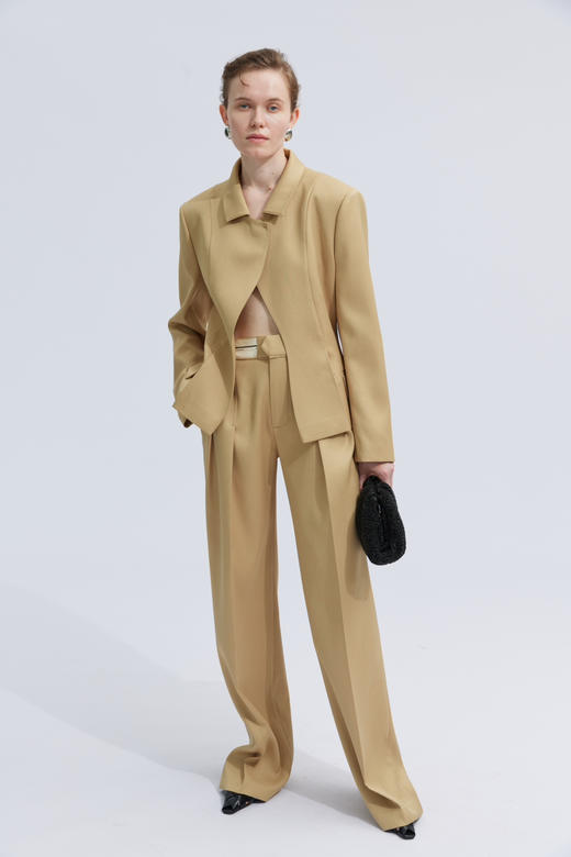 斜门襟小领西服 商品图0