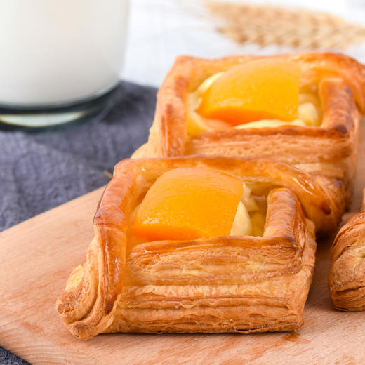 「烘焙食研室」黄桃丹麦面包 商品图1