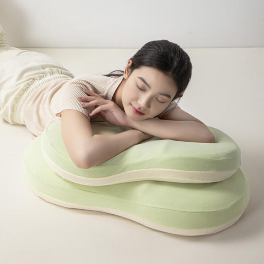 慢回弹科技记忆棉柔豆枕  柔软包裹 贴合颈椎支撑护颈 商品图0