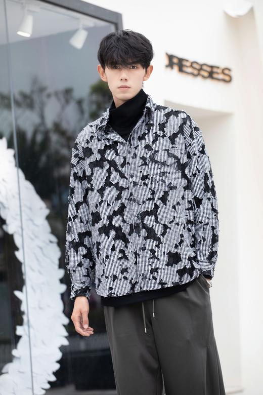 S33582138复古镂空格纹长袖衬衫 商品图2