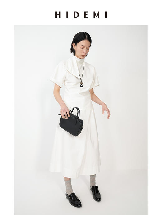 HIDEMI设计感立体廓形飘带领套装 短袖上衣/弯刀裤 商品图2