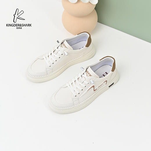 2024经典鲨春季新款男士休闲时尚平底板鞋KG31-D14011 商品图3
