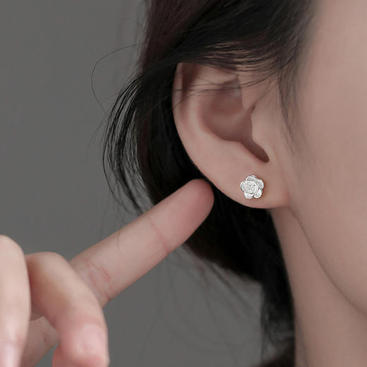 Winy925纯银山茶花耳钉送女友闺蜜节日生日礼物 商品图2