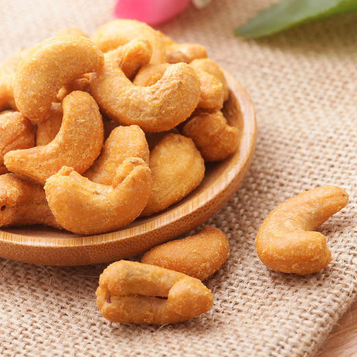 【觅食严选！坚果大礼包礼盒装】炭烧腰果 小白杏 炒米 蒜香青豆 山楂条 高粱怡 紫薯仔 蟹黄瓜子仁 双色果罐头零食每日坚果混合干果炒货年货春节送礼 商品图2