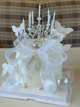 仙女烛台蝴蝶结蛋糕（纯白色）