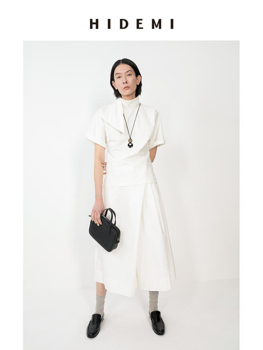 HIDEMI设计感立体廓形飘带领套装 短袖上衣/弯刀裤 商品图0