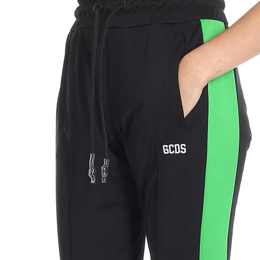 GCDS 男士字母徽标刺绣棉质休闲运动裤 黑色 ASS18M030055 NERO 商品图3
