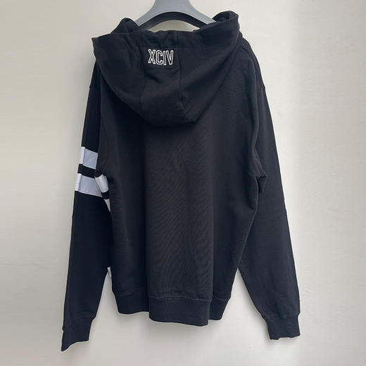 GCDS 男士字母徽标棉质长袖连帽卫衣 黑色 AU020030 NERO 商品图1