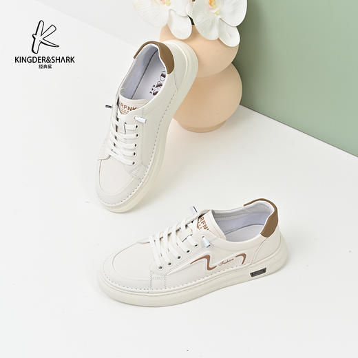 2024经典鲨春季新款男士休闲时尚平底板鞋KG31-D14011 商品图5