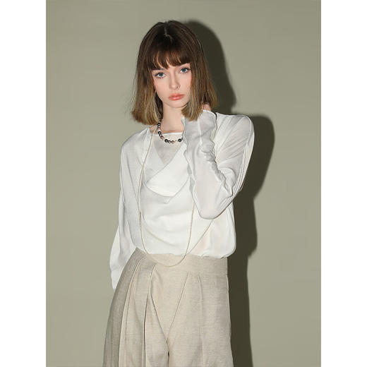 【秒杀】COCOBELLA设计感荡领缎面衬衫精致围巾领温柔通勤衬衫SR0007 商品图3