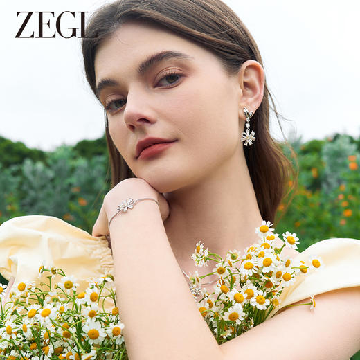 ZEGL设计师雏夏系列花朵小雏菊手链女生2024新款小众精致可爱手饰 商品图4