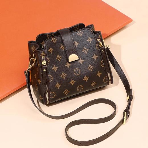 Viney包包女包2023新款斜挎包女水桶包秋冬时尚高级质感单肩包潮 商品图2