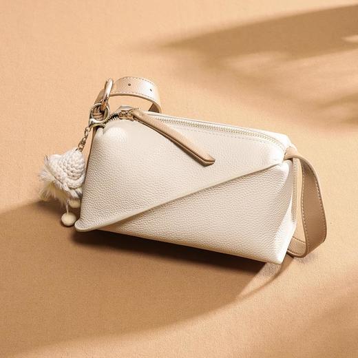 Viney包包2023新款包包女包斜挎包秋冬真皮轻奢流行小包腋下包 商品图1