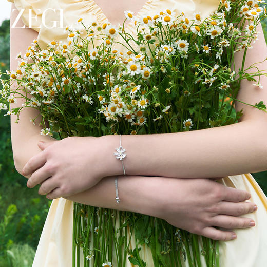ZEGL设计师雏夏系列花朵小雏菊手链女生2024新款小众精致可爱手饰 商品图2