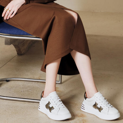 Julia Heuer 经典百搭系带厚运动板鞋 商品图6