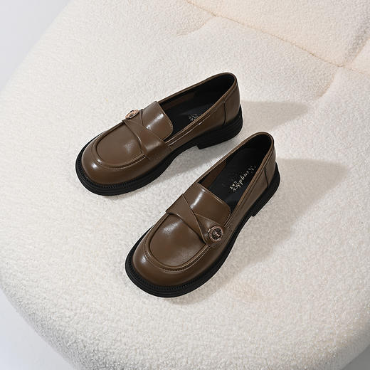 2024经典鲨春季女鞋新款方头哑光时尚乐福鞋KW178-D17011 商品图3