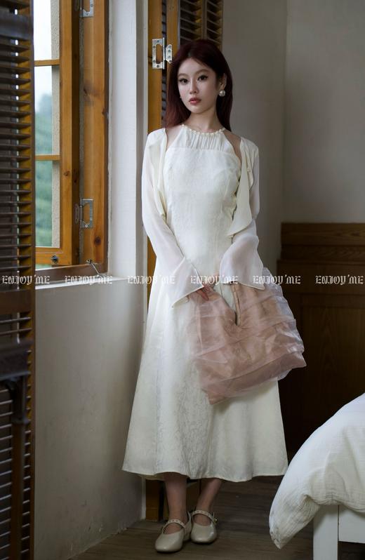 【门店同款】ENJOY春季珍珠挂脖连衣裙套装 155616942 商品图5