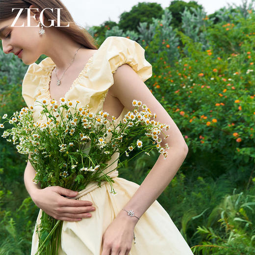ZEGL设计师雏夏系列花朵小雏菊手链女生2024新款小众精致可爱手饰 商品图5