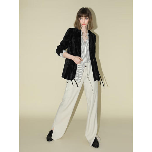 【有赞】COCOBELLA新中式竹叶拓印压褶丝绒西装女国风盘扣外套SI3007B 商品图4