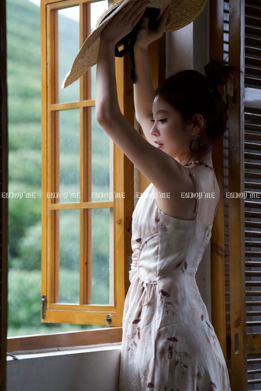 【门店同款】ENJOY春季收腰印花吊带裙 155617241 商品图3