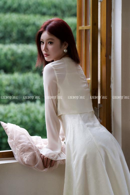 【门店同款】ENJOY春季珍珠挂脖连衣裙套装 155616942 商品图3