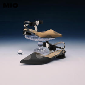 MIO米奥夏季尖头低圆跟凉鞋闪钻爱心蝴蝶结通勤时装凉鞋女M242240405