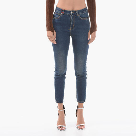 ALEXANDER MCQUEEN 亚历山大.麦昆 女士徽标贴花棉质休闲牛仔裤 深蓝色 658059 QMABH 4098 商品图1