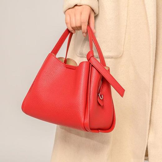 2023秋冬大容量手提菜篮包简约通勤单肩斜挎包时尚百搭软皮水桶包 商品图2